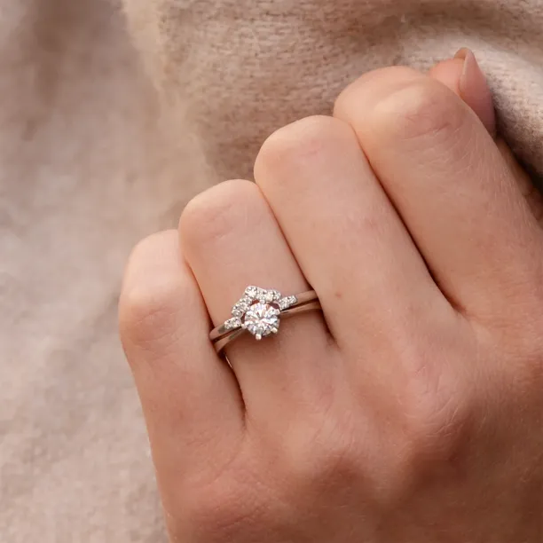 Vykrojený snubní prsten s diamanty HARRY Image