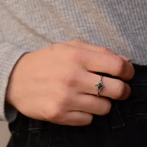 Zlatý prsten se salt'n'pepper diamanty ve vintage stylu FORTUNATO Thumbnail