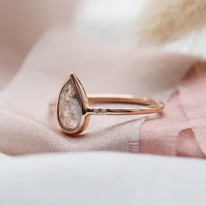 Originální zásnubní prsten se salt'n'pepper diamantem MARANZA Thumbnail