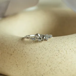 Zlatý cluster prsten s hexagon salt'n'pepper diamanty CLARINA Thumbnail