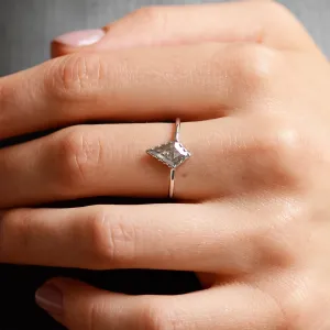 Minimalist kite salt'n'pepper diamond ring BILLIE