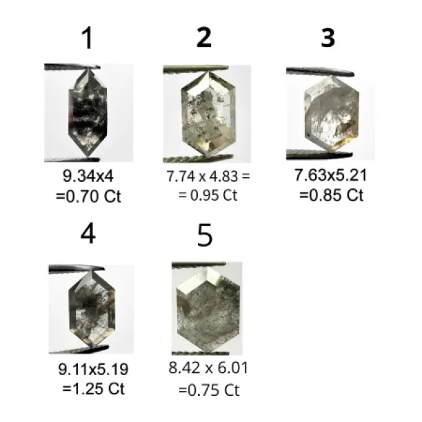 Minimalistický zásnubní prsten se salt'n'pepper diamantem ELLIOT Image