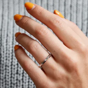 Elegant twisted wedding rings with diamond TWIST