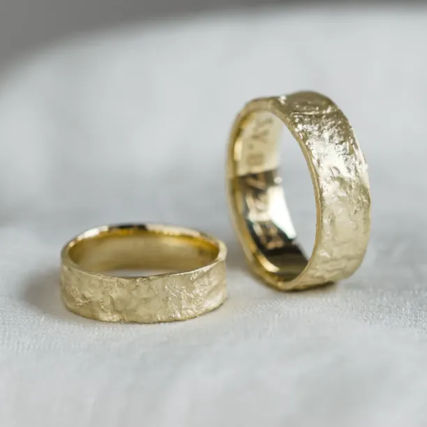 Unusual moon surface wedding bands LUNARIUM Image