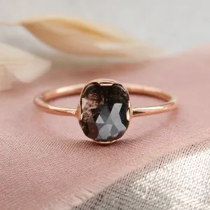 Zlatý prsten se salt'n'pepper diamantem v art deco stylu ARTISTA Thumbnail