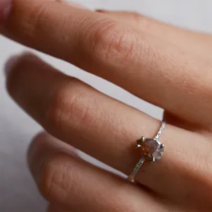 Organický zásnubní prsten se salt'n'pepper diamanty JACQUELINE Thumbnail