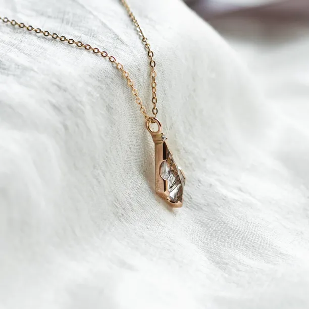 Rutilated quartz pendant with diamond MATTIAS Image