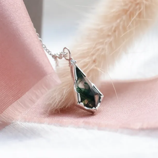 Přívěsek s mechovým achátem a diamantem MATTIA Image