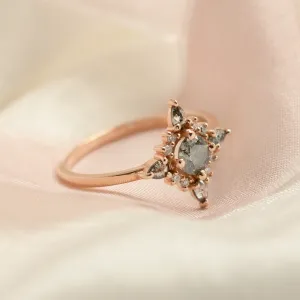 Unikátní cluster prsten se salt'n'pepper diamanty RAVENNA Thumbnail