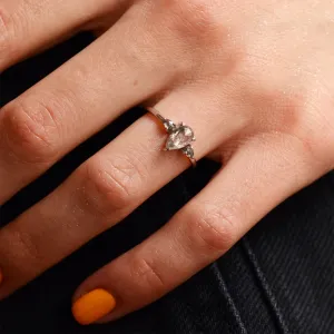 Zlatý prsten s pear salt'n'pepper diamanty JACOBELLA Thumbnail