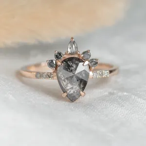 Zlatý cluster prsten se salt'n'pepper diamanty FILOMENA Thumbnail