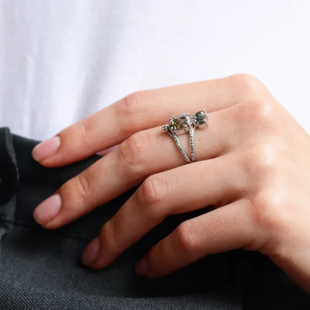 Salt and pepper diamanty v luxusním prstenu RABBIT Image