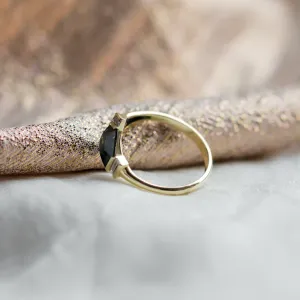 Original ring with asymmetric sapphire and baguette moissanites AGATHA Thumbnail