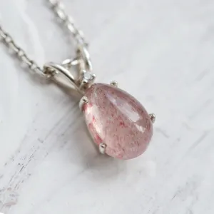 Gold necklace with strawberry quartz and diamond FRESA