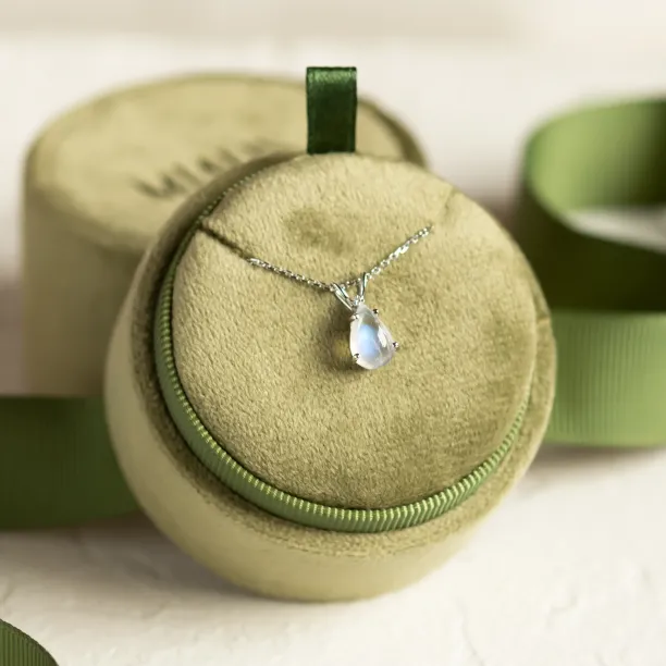 Gold moonstone necklace with diamond LUNA Image