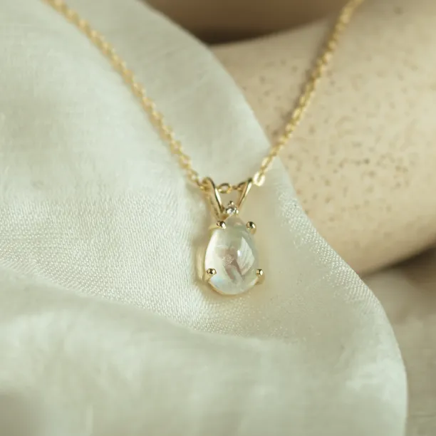 Gold moonstone necklace with diamond LUNA Image