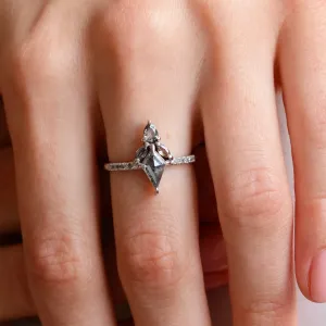 Zlatý cluster prsten se salt and pepper diamanty BEATRICE Thumbnail