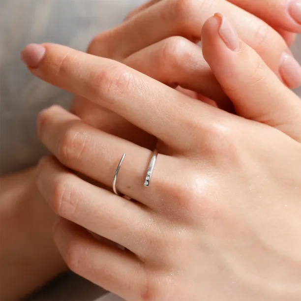 Zlatý spirálovitý prsten s diamanty CHIARA Image