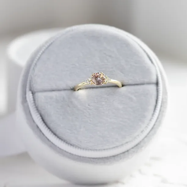 Zásnubní prsten s lepidokrokitem a diamanty FRAISE Image