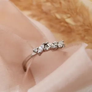 Zlatý prsten s kulatými a markýz diamanty  VALLYS Thumbnail