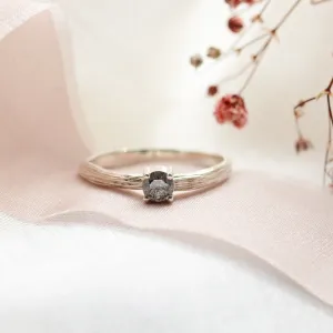 Zlatý prsten ve tvaru stromové kůry se salt and pepper diamantem SALTY Thumbnail