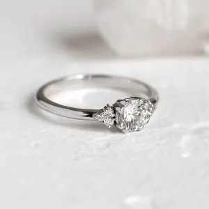 Gold engagement ring with diamonds MONYS Thumbnail
