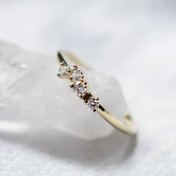 Minimalistický cluster prsten s diamanty MUADNAIT Image