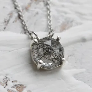 Zlatý náhrdelník s kulatým rutilovým křišťálem MACHA Thumbnail