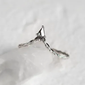 V stacker ring with kite salt and pepper diamond NIAM Thumbnail