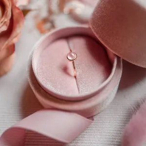 Zlatý prsten s bezel jahodovým křišťálem FRAGOLINA Thumbnail