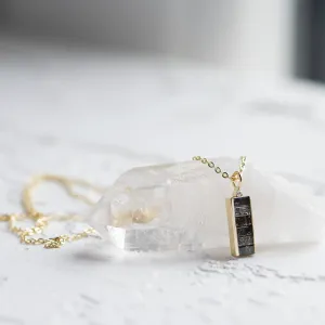 Zlatý přívěsek se salt and pepper diamanty a klasickým diamantem EVERLY Thumbnail