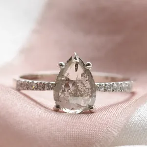 Zlatý vintage prsten se salt and pepper diamantem EIMMEAR Thumbnail