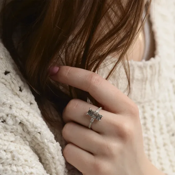 Gold ring with rutilated quartz and diamonds LIAM Image