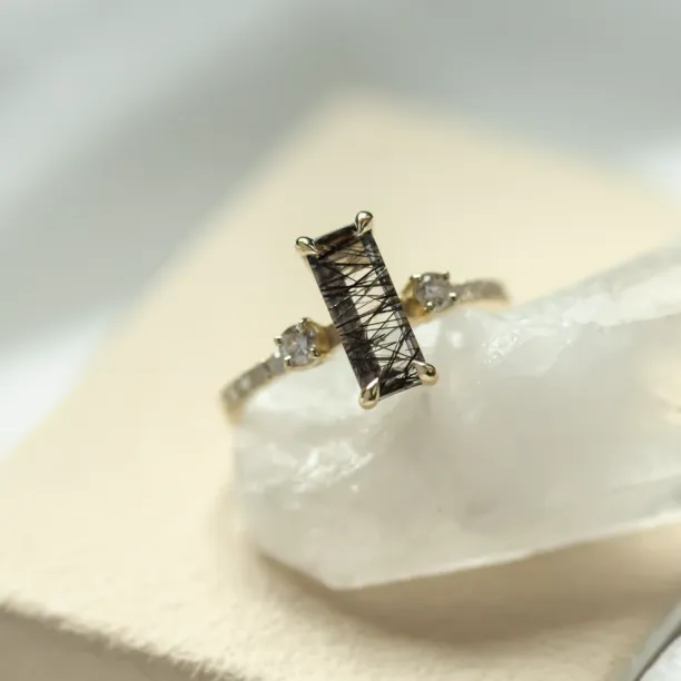 Gold ring with rutilated quartz and diamonds LIAM Image