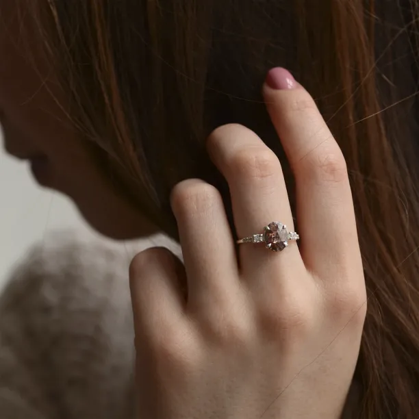 Zlatý vintage prsten se salt and pepper diamanty EITHNE Image