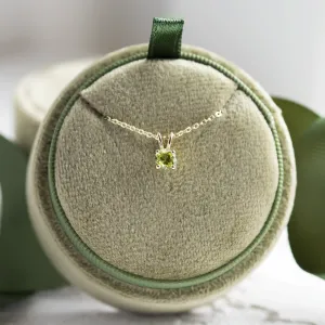 Zlatý náhrdelník s olivínem LAOISE Thumbnail