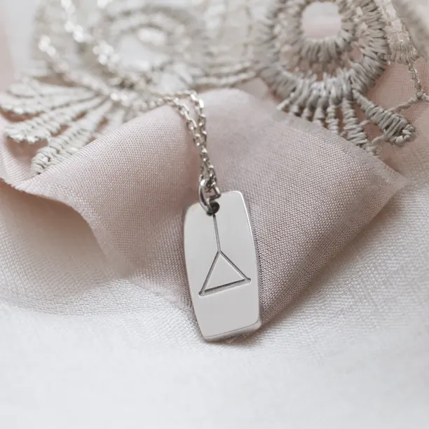 Zlatý přívěsek s gravírováním WAKEBOARD Image