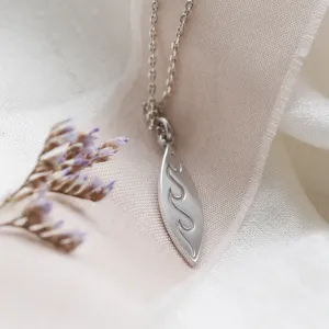 Zlatý přívěsek s rytinou vln BALI Thumbnail