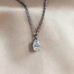 Gold pendant with oval moissanite VIVIEN
