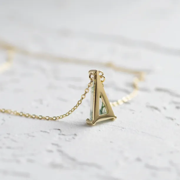 Zlatý přívěsek s trojúhelníkovým mechovým achátem ZUZY Image