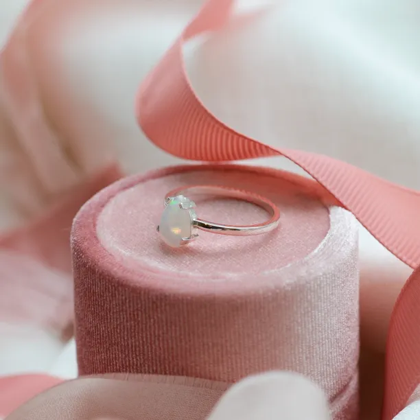 Zlatý prsten s opálem BERTA Image