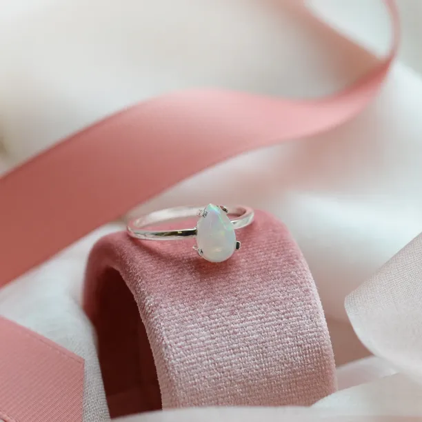 Zlatý prsten s opálem BERTA Image