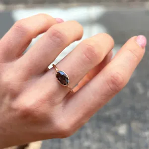 Zlatý prsten s oválným salt and pepper diamantem KARLIN Thumbnail