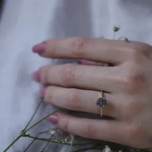 Zlatý prsten s oválným salt and pepper diamantem OLLY Thumbnail