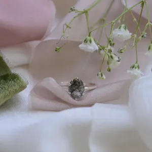 Zlatý prsten s oválným salt and pepper diamantem OLLY Thumbnail