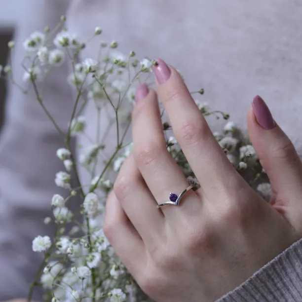 Zlatý prsten s ametystem AMY Image