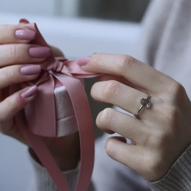 Zlatý prsten s rutil quartzem ve tvaru kapky BERTA Image