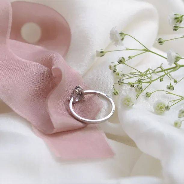 Zlatý prsten s rutil quartzem ve tvaru kapky BERTA Image