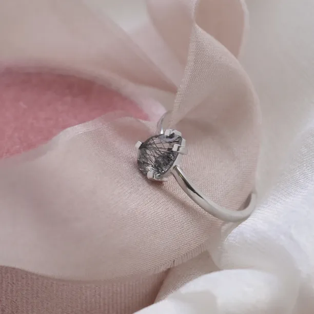 Zlatý prsten s rutil quartzem ve tvaru kapky BERTA Image