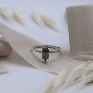 Prsten ze zlata s diamantem salt and pepper a postranními diamanty ROXANE Thumbnail